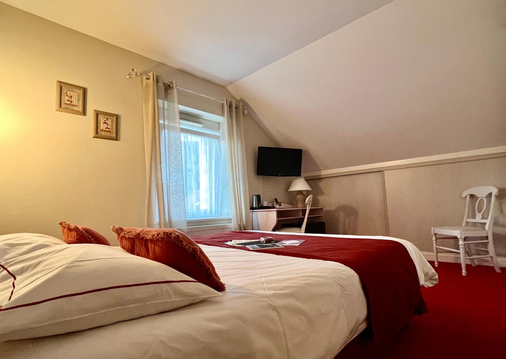 Logis Hotel, Chalets Et Restaurant Les Chatelmines La Bresse Eksteriør bilde