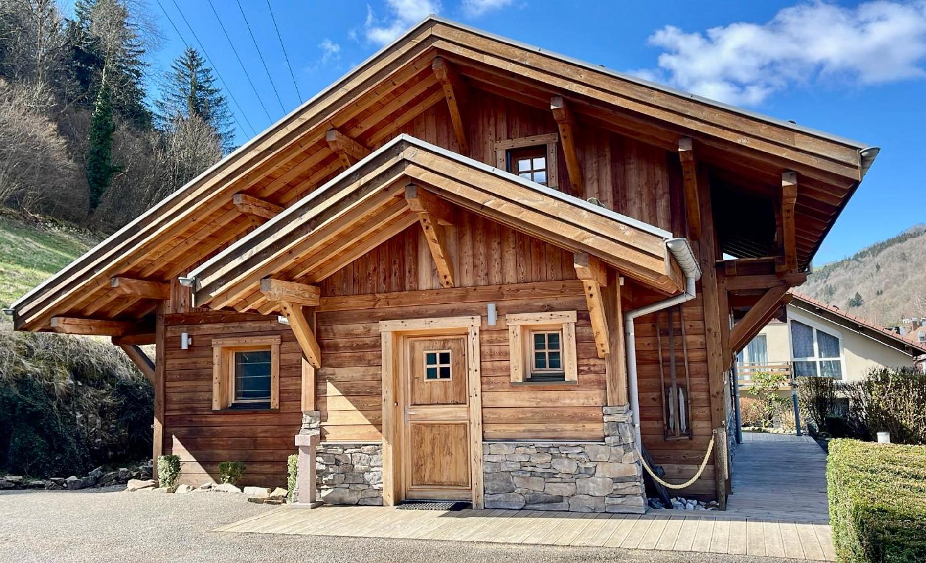 Logis Hotel, Chalets Et Restaurant Les Chatelmines La Bresse Eksteriør bilde